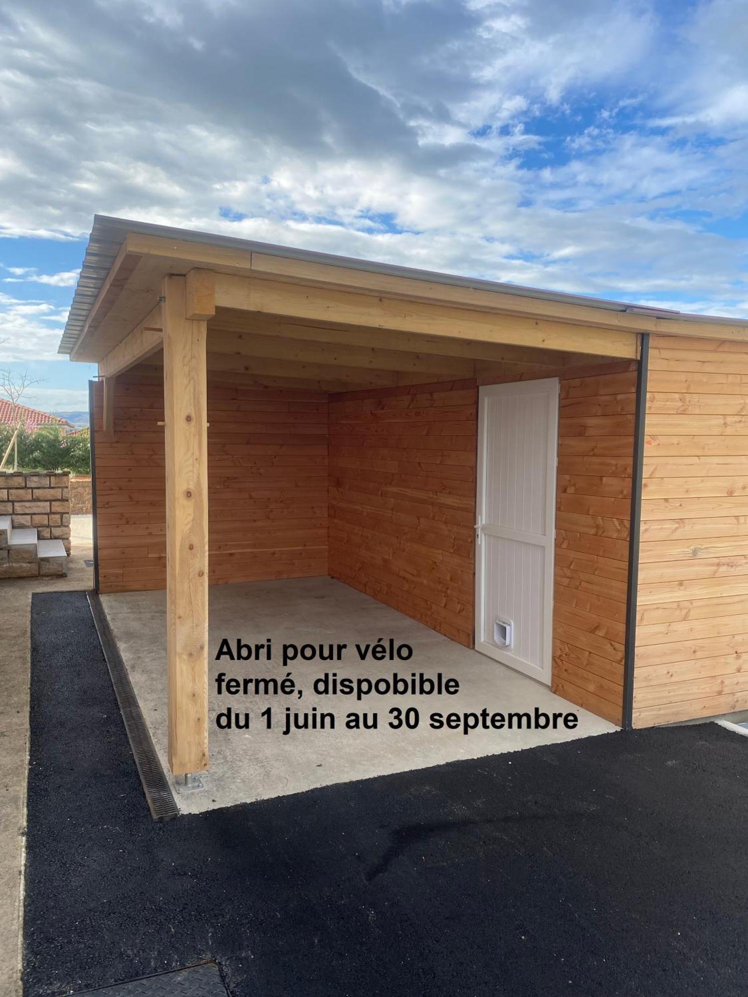 Studio Chez L'Habitant Avec Piscine Commune Grieges 外观 照片
